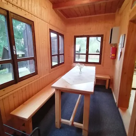 Horaren Mestrova 木屋 Kvacany