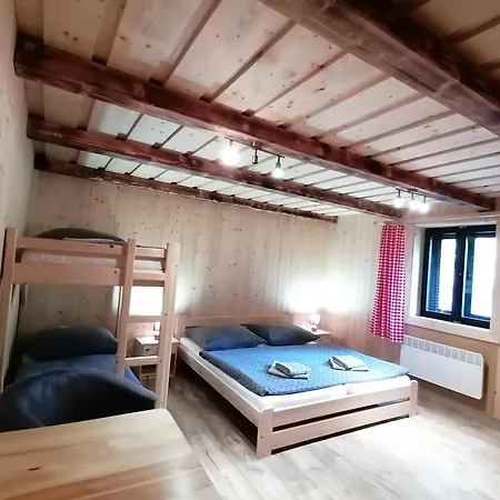 Horaren Mestrova 木屋 *