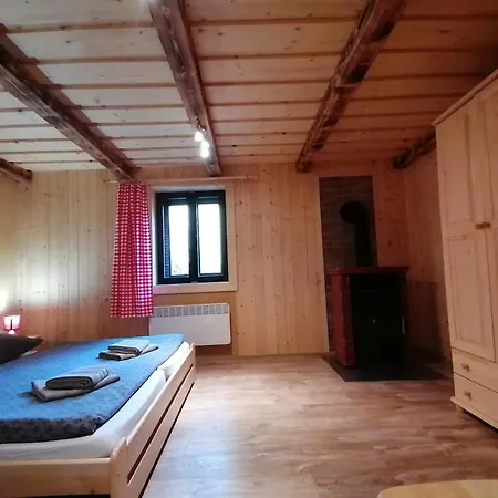 木屋 Horaren Mestrova Kvacany