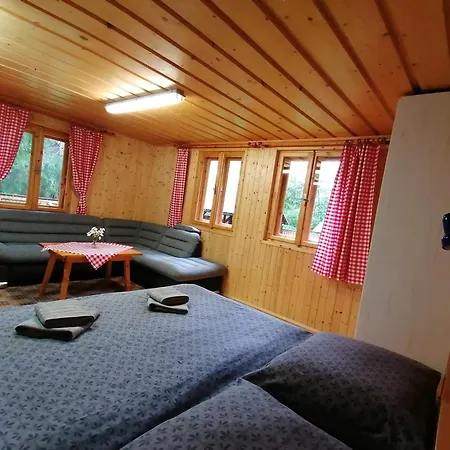 木屋 Horaren Mestrova *